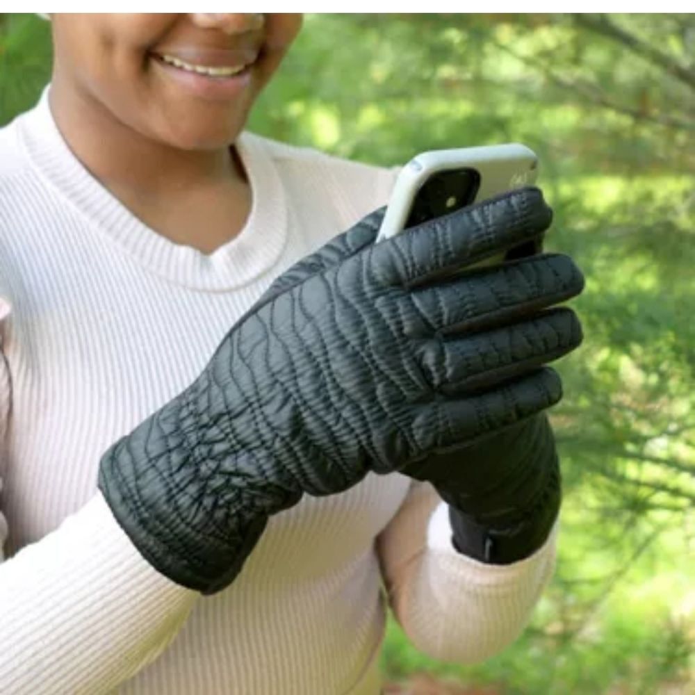 Isotoner SleekHeat Quilted pattern Gloves smarTouch® technology plush li… - Picture 2 of 12